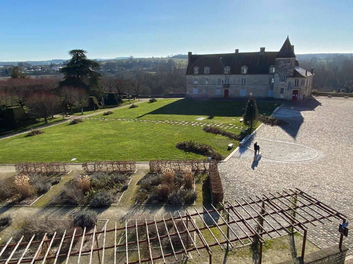 Apartment Face Au Donjon